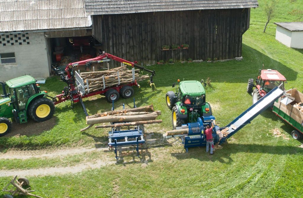Фото 2: Пример установки всей системы, выполненной операторами Tajfun на ферме в Словении.